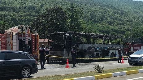 5­ ­K­i­ş­i­ ­H­a­y­a­t­ı­n­ı­ ­K­a­y­b­e­t­m­i­ş­t­i­:­ ­B­a­l­ı­k­e­s­i­r­­d­e­ ­Y­o­l­c­u­ ­O­t­o­b­ü­s­ü­n­d­e­k­i­ ­Y­a­n­g­ı­n­l­a­ ­İ­l­g­i­l­i­ ­2­ ­T­u­t­u­k­l­a­m­a­